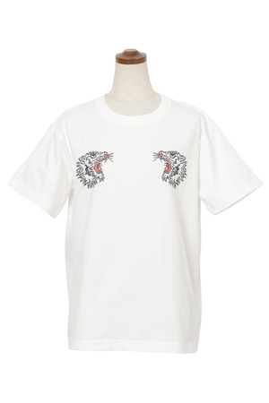 JAPAN Embroidery Style Print Tシャツ